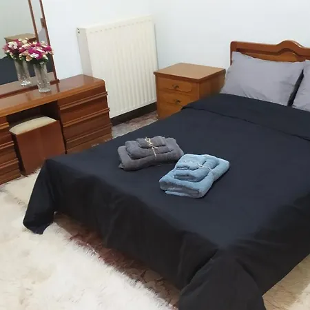 Apartment Anesis Home. *